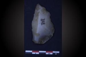 grotte XVI, couche B, pointe mousterienne